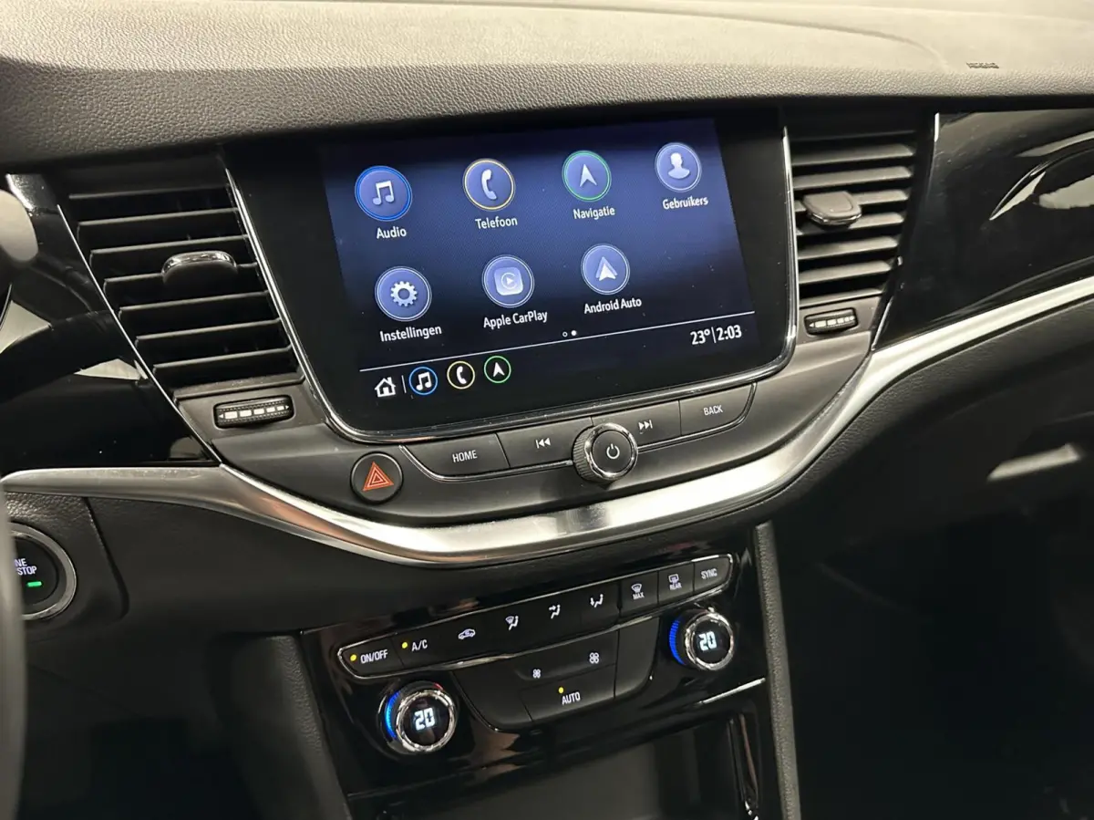 1.2 Business Elegance CARPLAY NAVI CRUISE ECC CRUISE LM.