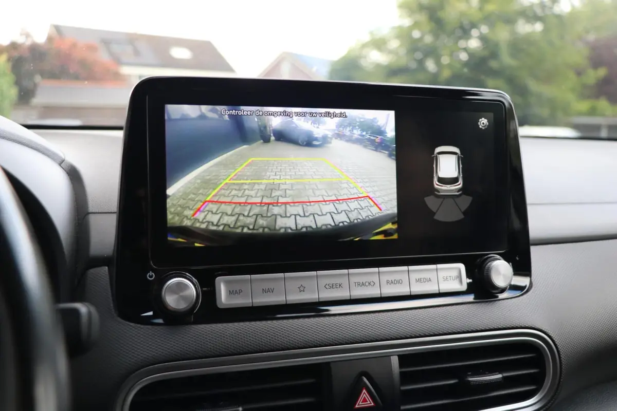 EV Fashion 64 kWh Headup Display AdaptiveCruise AppleCarplay Camera Warmtepomp SOH100% 132000KM BJ2020
