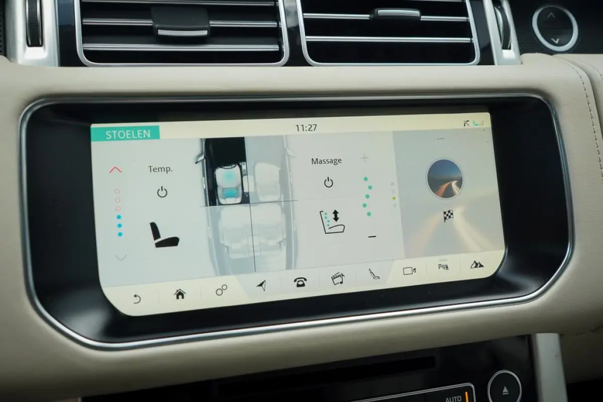 4.4 SDV8 Autobiography LWB / Pano / Trekhaak / NL Auto