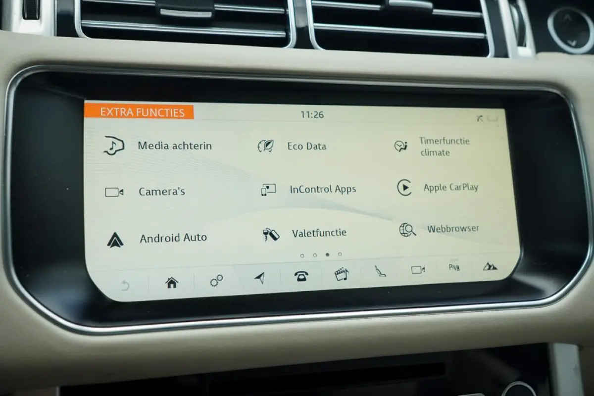 4.4 SDV8 Autobiography LWB / Pano / Trekhaak / NL Auto