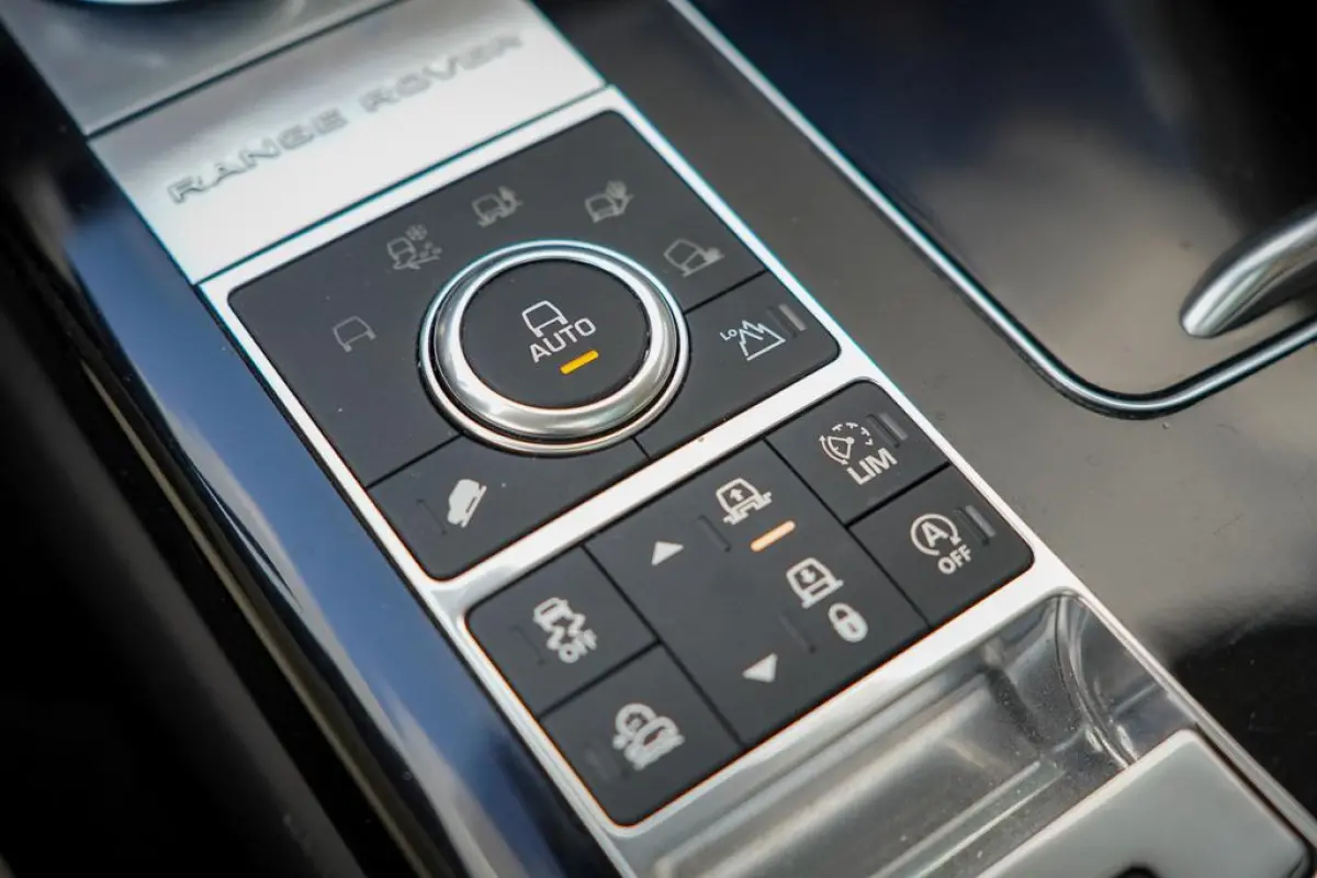 4.4 SDV8 Autobiography LWB / Pano / Trekhaak / NL Auto