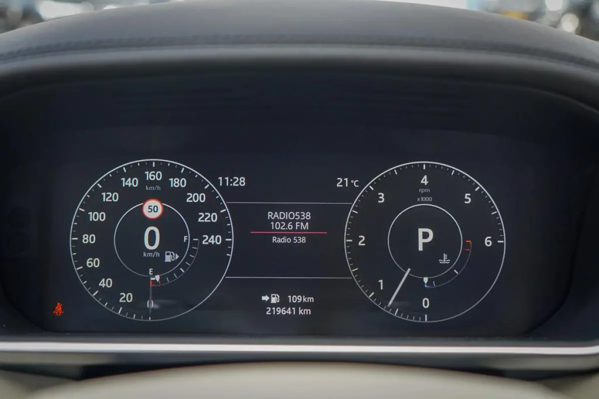 4.4 SDV8 Autobiography LWB / Pano / Trekhaak / NL Auto