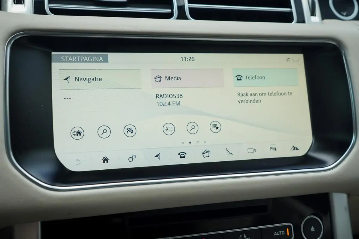 4.4 SDV8 Autobiography LWB / Pano / Trekhaak / NL Auto