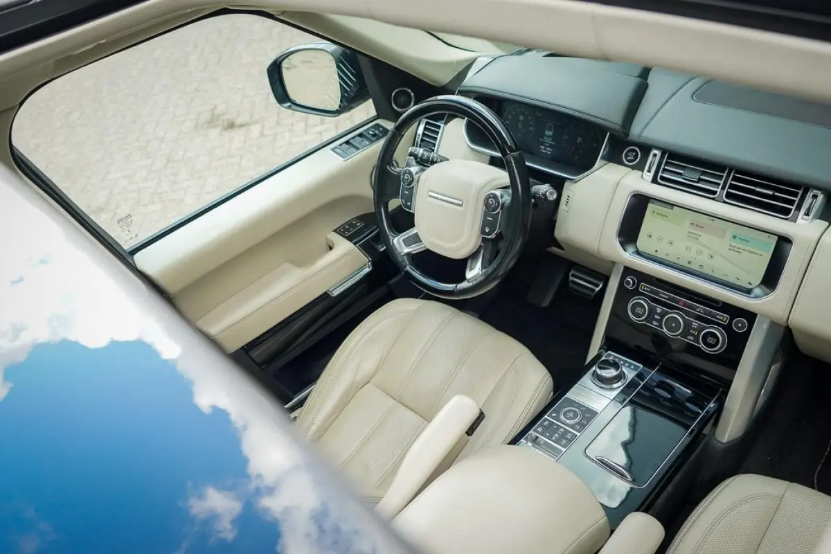 4.4 SDV8 Autobiography LWB / Pano / Trekhaak / NL Auto