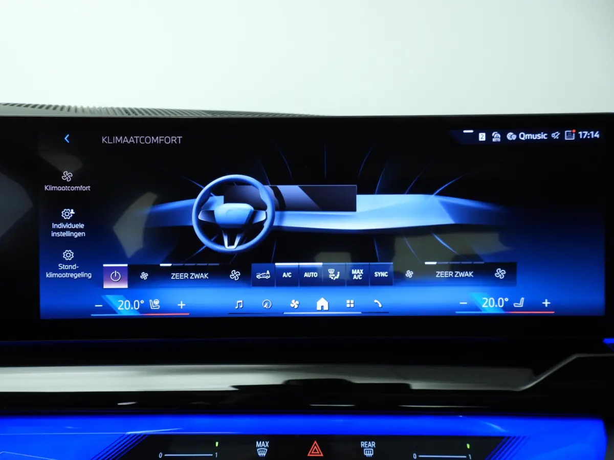 eDrive40 | M-Sportpakket | LED | Leder | HUD | Active cruise | Panoramadak | Comfortzetels | Trekhaak | DAB | Harman-kardon sound | Alu 19 inch