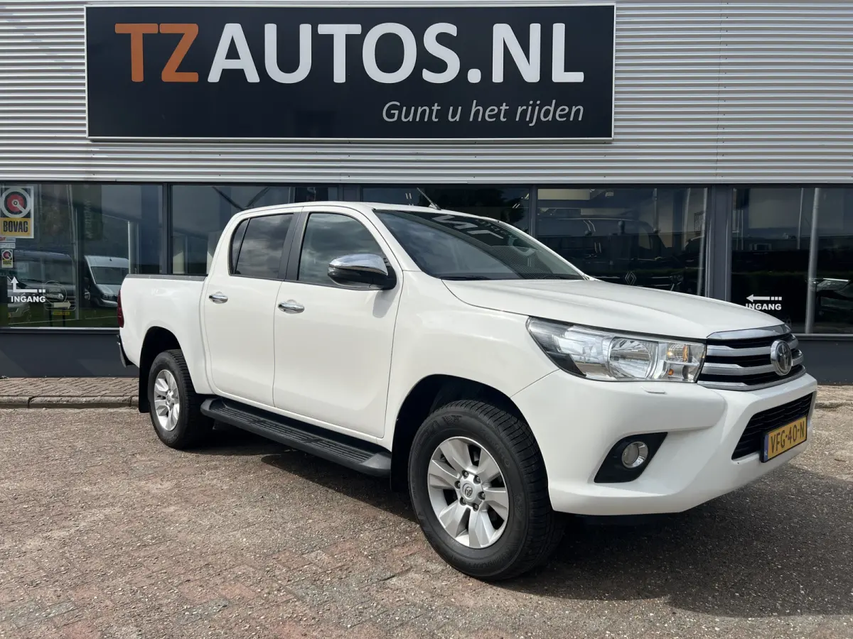2.4 D-4D-F Double Cab Professional
