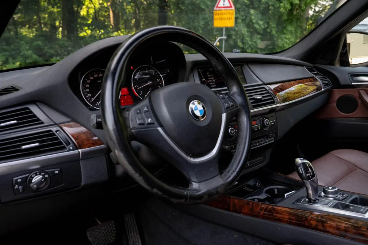 xDrive35i Executive | Schuif/kantel dak | Camera | Trekhaak | Navigatie | Onderhouden