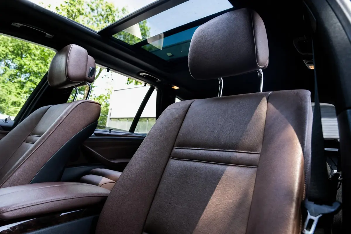 xDrive35i Executive | Schuif/kantel dak | Camera | Trekhaak | Navigatie | Onderhouden