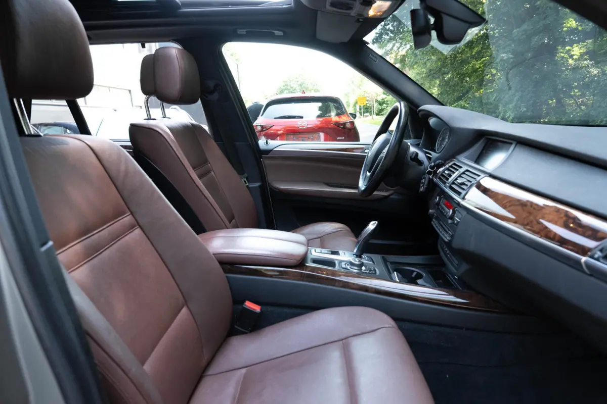 xDrive35i Executive | Schuif/kantel dak | Camera | Trekhaak | Navigatie | Onderhouden