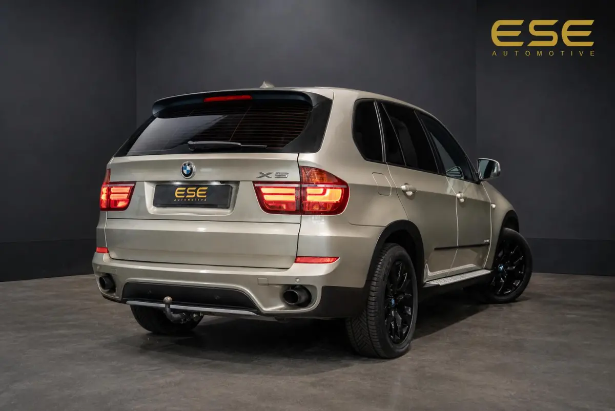 xDrive35i Executive | Schuif/kantel dak | Camera | Trekhaak | Navigatie | Onderhouden