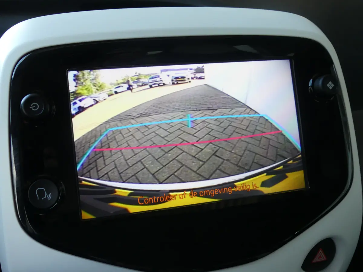 1.0 VTi Millenium | CAMERA | AIRCO | APPLE CARPLAY / ANDROID AUTO | LMV 16" |
