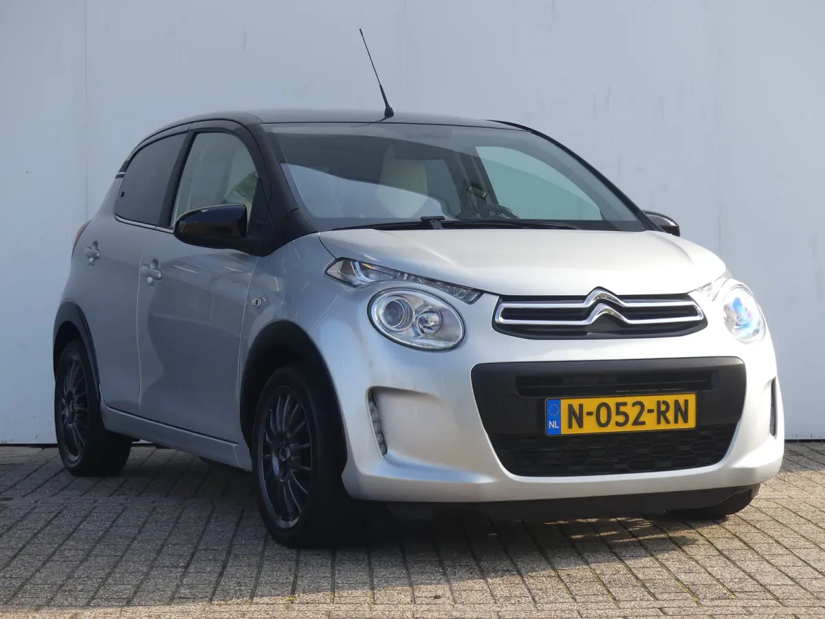 1.0 VTi Millenium | CAMERA | AIRCO | APPLE CARPLAY / ANDROID AUTO | LMV 16" |