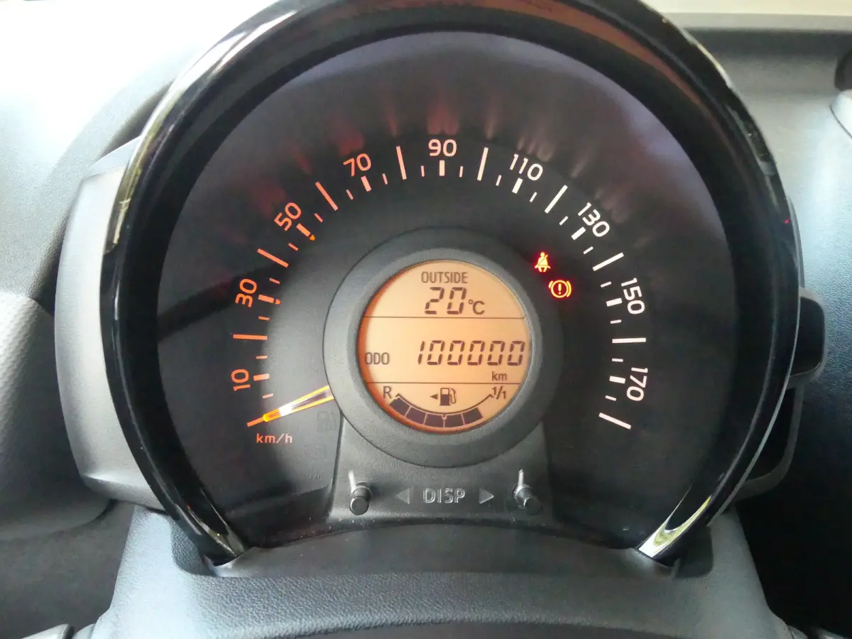 1.0 VTi Millenium | CAMERA | AIRCO | APPLE CARPLAY / ANDROID AUTO | LMV 16" |