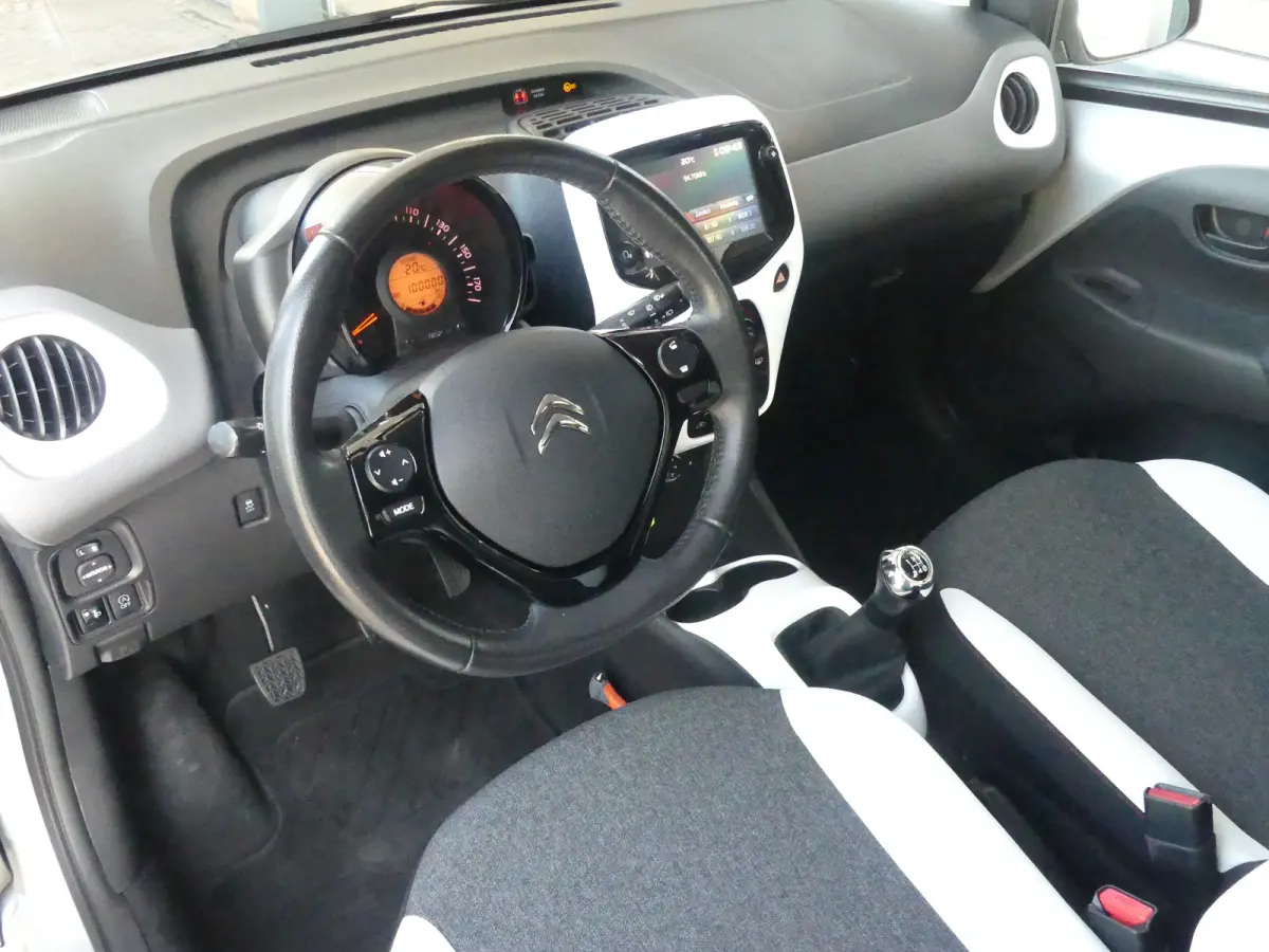 1.0 VTi Millenium | CAMERA | AIRCO | APPLE CARPLAY / ANDROID AUTO | LMV 16" |