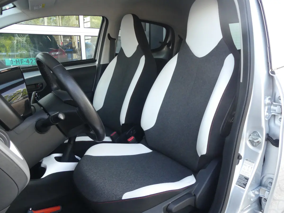 1.0 VTi Millenium | CAMERA | AIRCO | APPLE CARPLAY / ANDROID AUTO | LMV 16" |