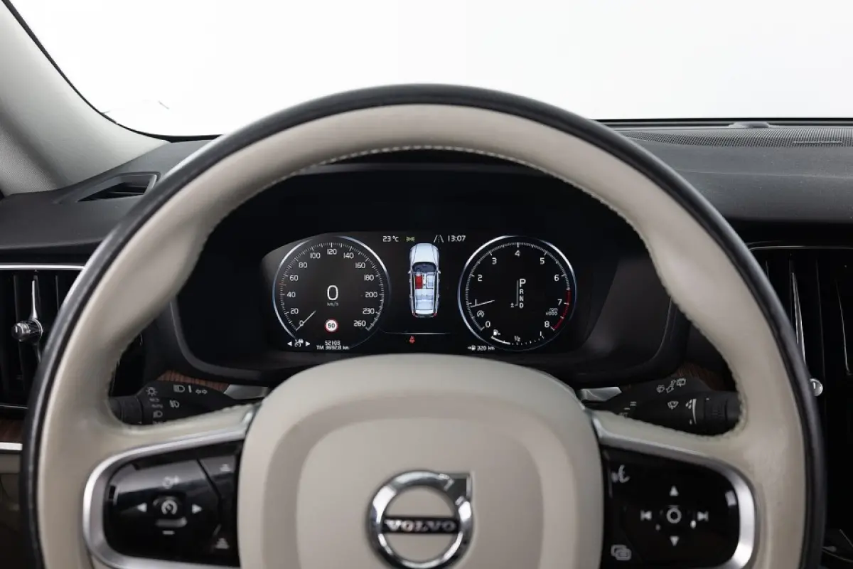 2.0 T5 AWD Pro | LEDER | harman/kardon !