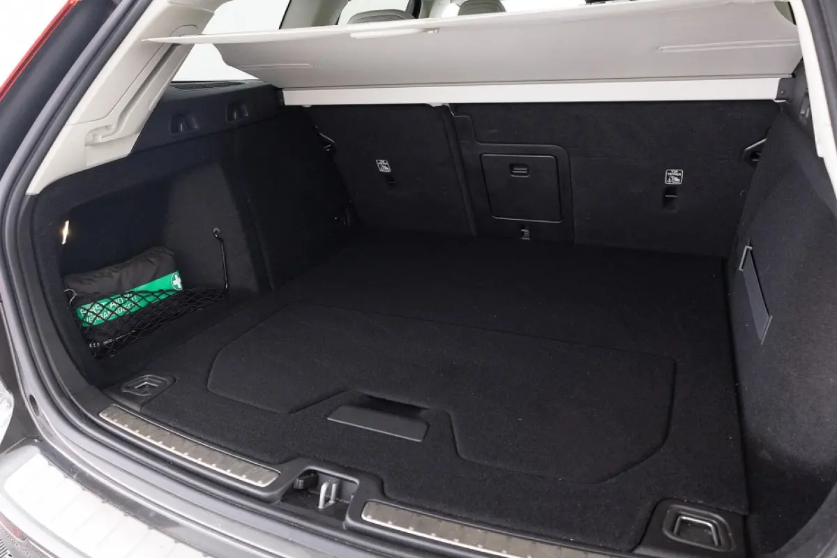 2.0 T5 AWD Pro | LEDER | harman/kardon !