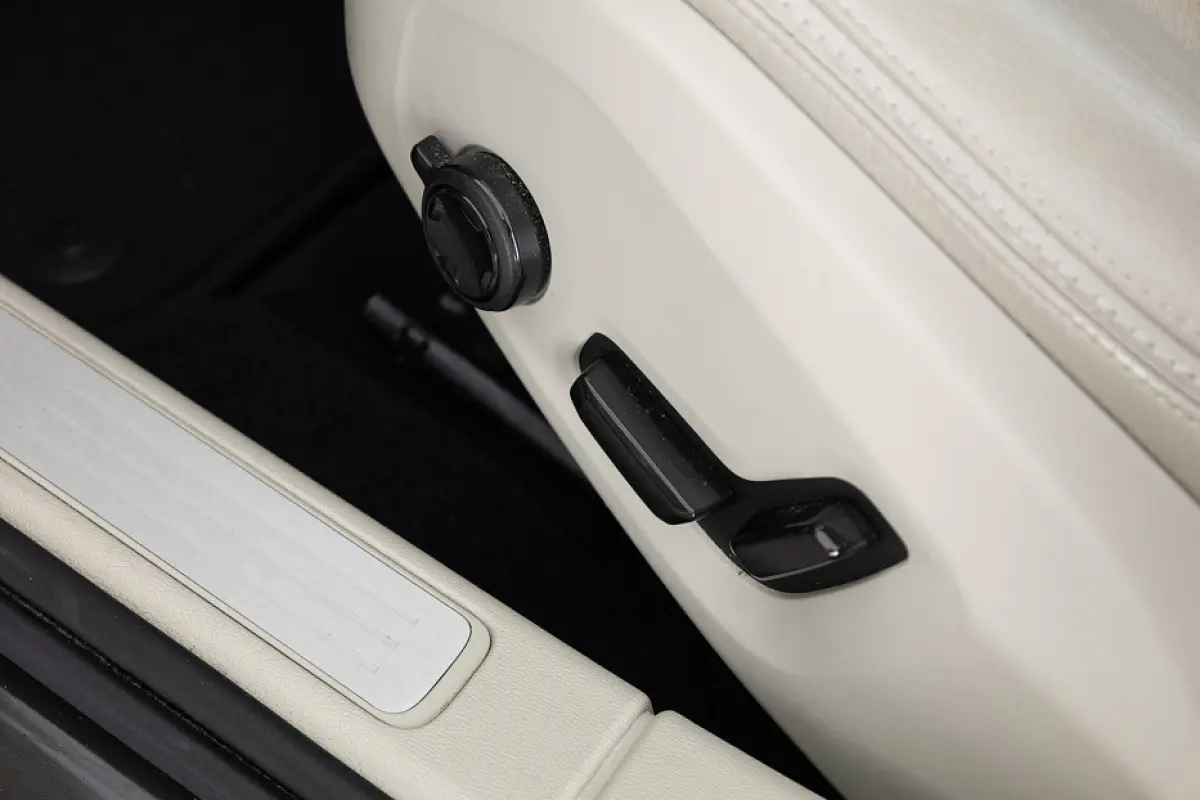 2.0 T5 AWD Pro | LEDER | harman/kardon !