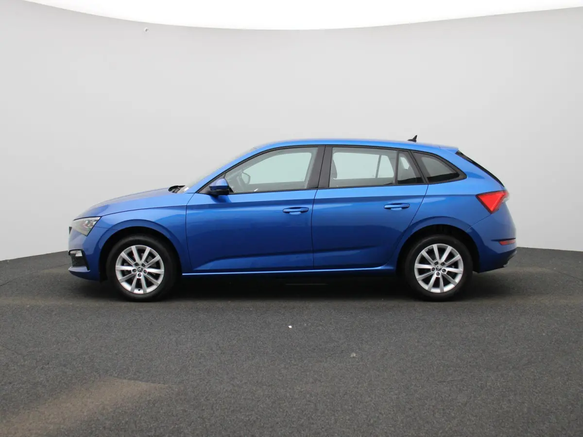 1.0 TSI Business Edition | Navigatie | Trekhaak | Apple carplay | Virtual cockpit | DAB | Stoel verwarming | Camera | Climate control | Parkeer sensoren | LED | LMV |