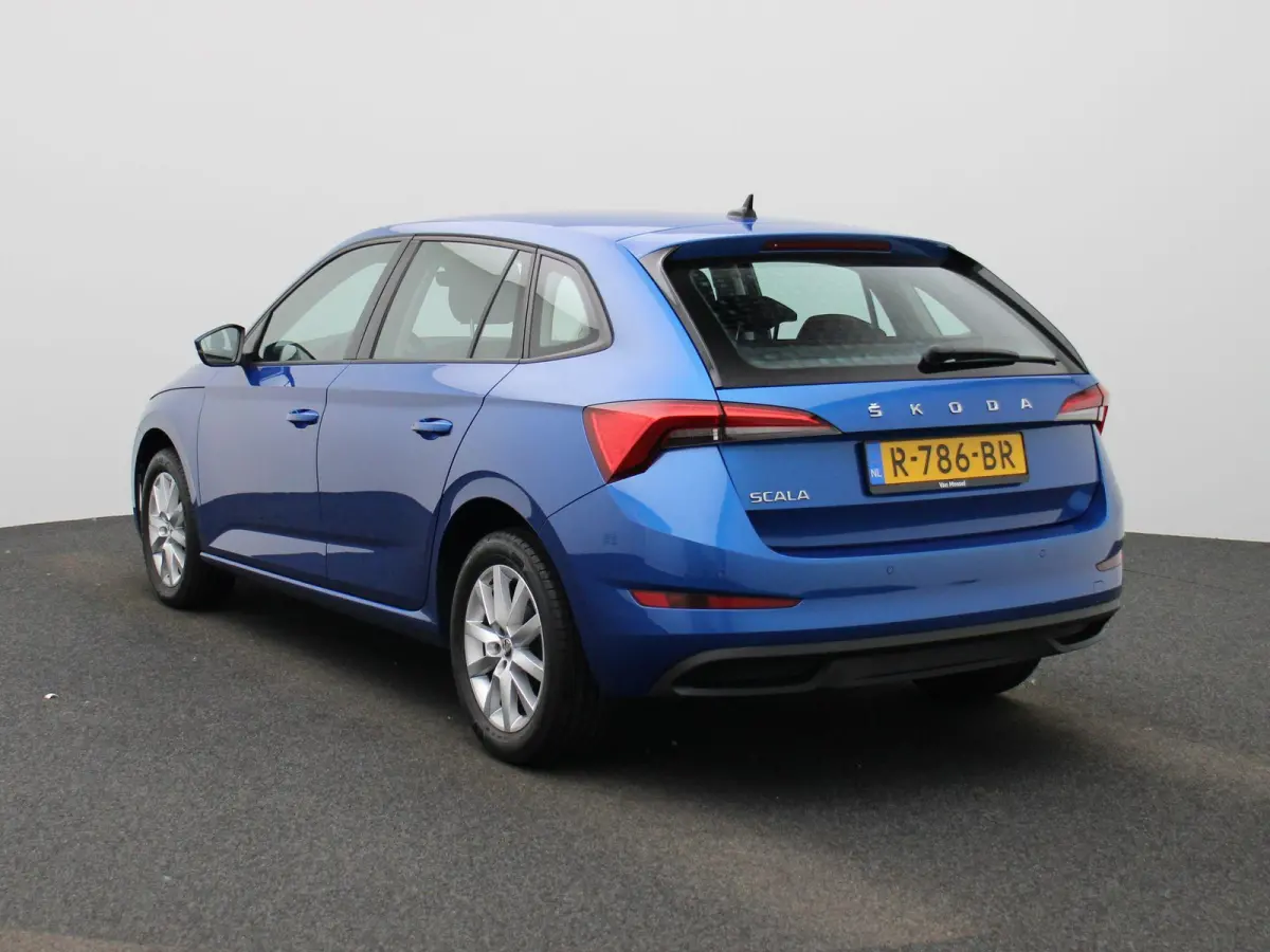 1.0 TSI Business Edition | Navigatie | Trekhaak | Apple carplay | Virtual cockpit | DAB | Stoel verwarming | Camera | Climate control | Parkeer sensoren | LED | LMV |