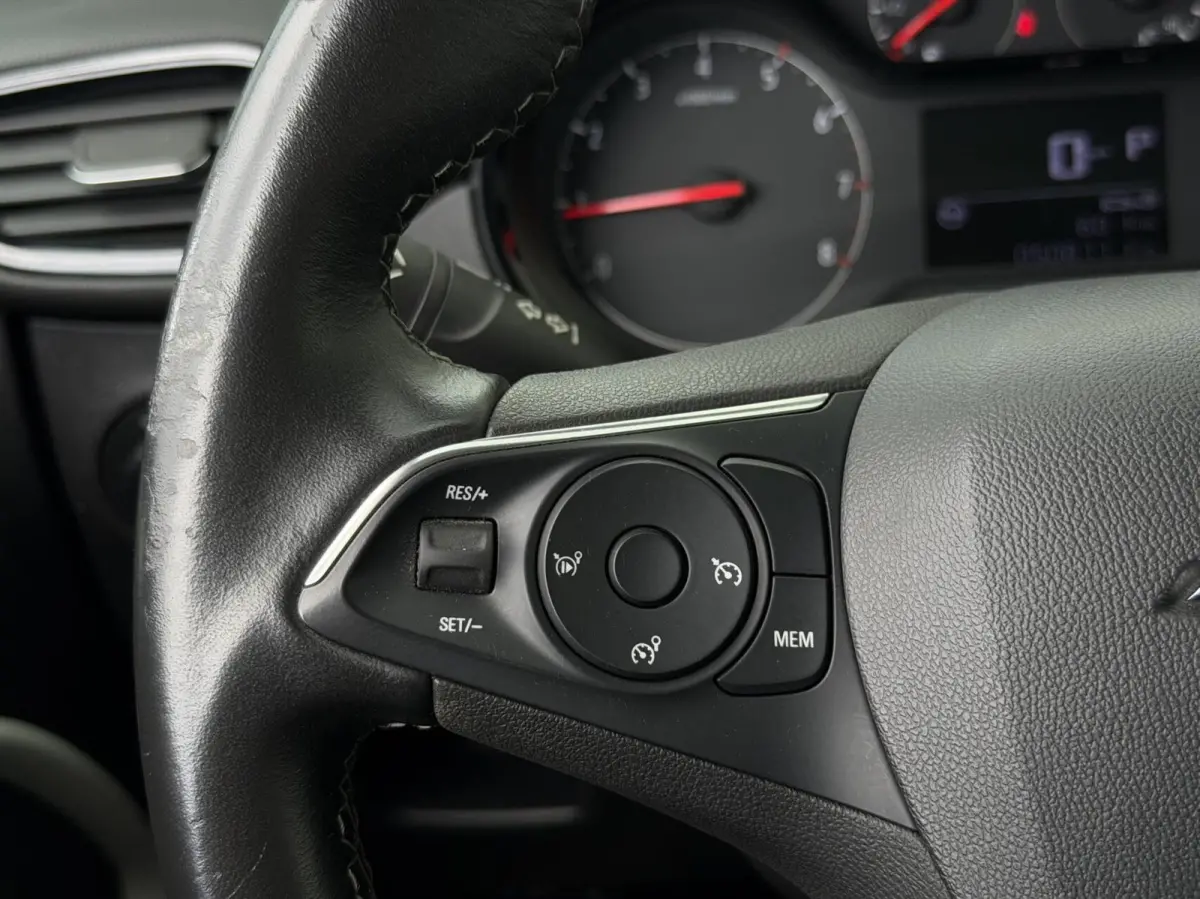1.2 Turbo Edition 2020 | Camera | PDC | Cruise | CarPlay