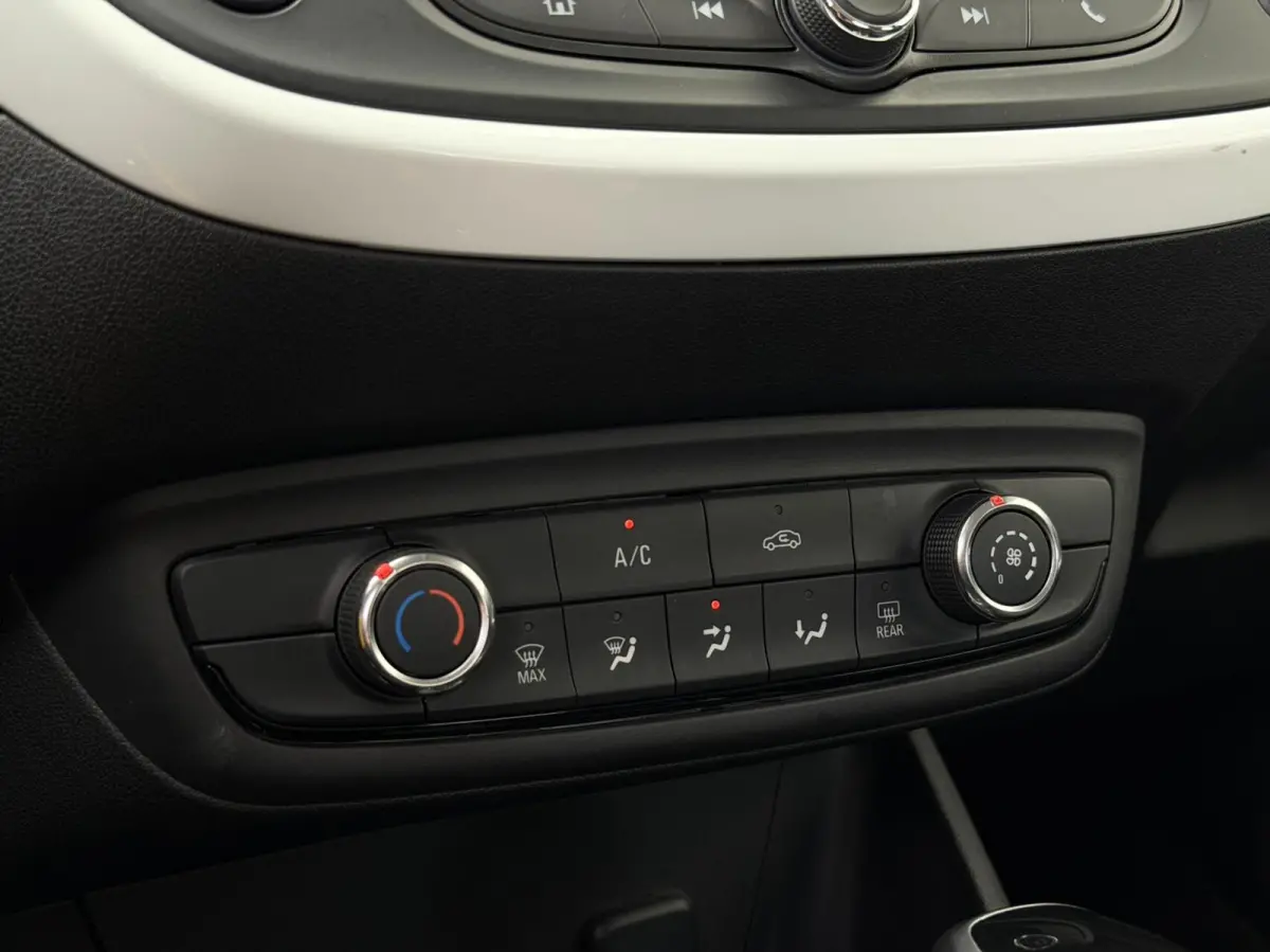 1.2 Turbo Edition 2020 | Camera | PDC | Cruise | CarPlay