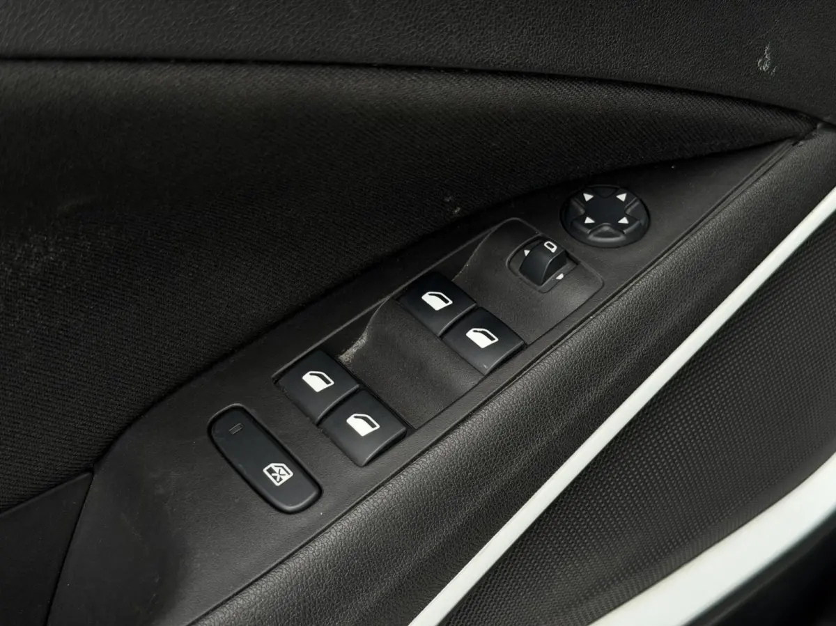 1.2 Turbo Edition 2020 | Camera | PDC | Cruise | CarPlay