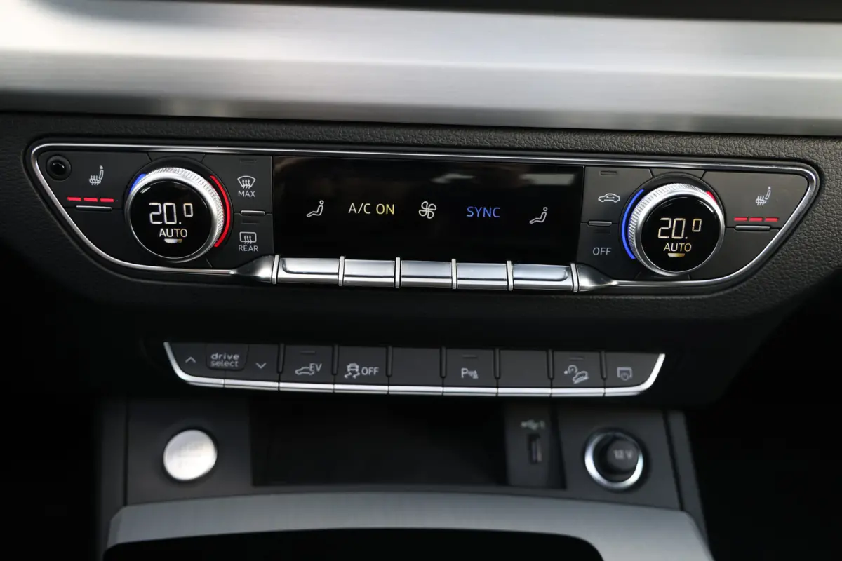 50 TFSI e Quattro S-Line Black Pano|Trekh|Elek stoel|Cam|Dealerondh