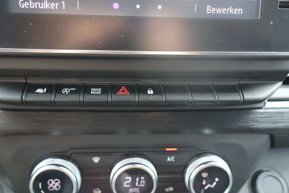 2.0 dCi 150pk L2 H1 Work Edition Automaat