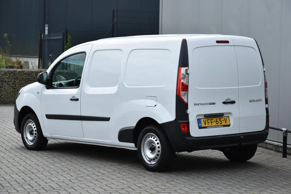 bestel 1.5 Blue dCi L2H1 Maxi Airco Navi Cruise Eur6