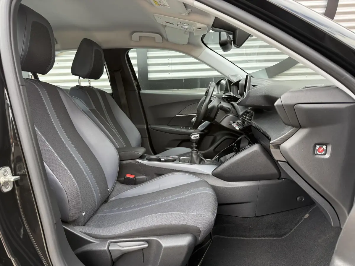 1.2 PureTech Allure 1e Eigenaar|Navi|Camera|i-Cockpit|Clima|Cruise|Stoelverwarming|Carplay|PDC|APK tot 06-2028