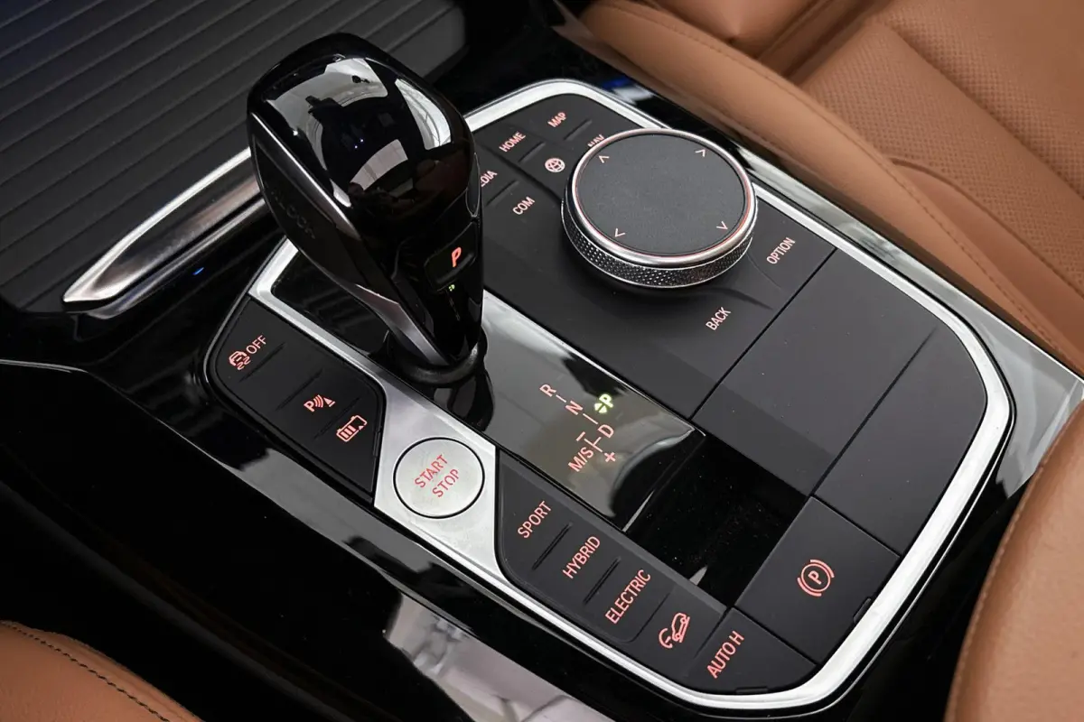 xDrive30e M Sport Panoramadak Stuur-Stoelverwarming HiFi Camera
