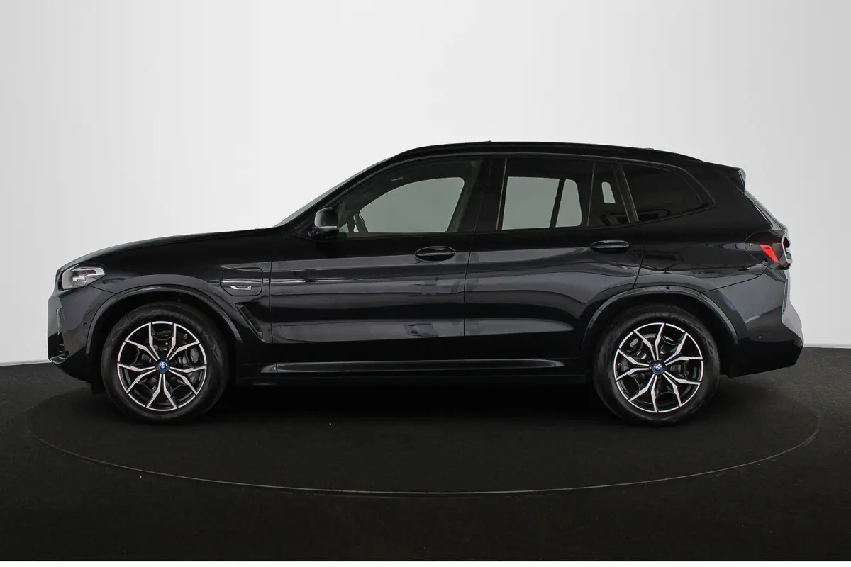 xDrive30e M Sport Panoramadak Stuur-Stoelverwarming HiFi Camera