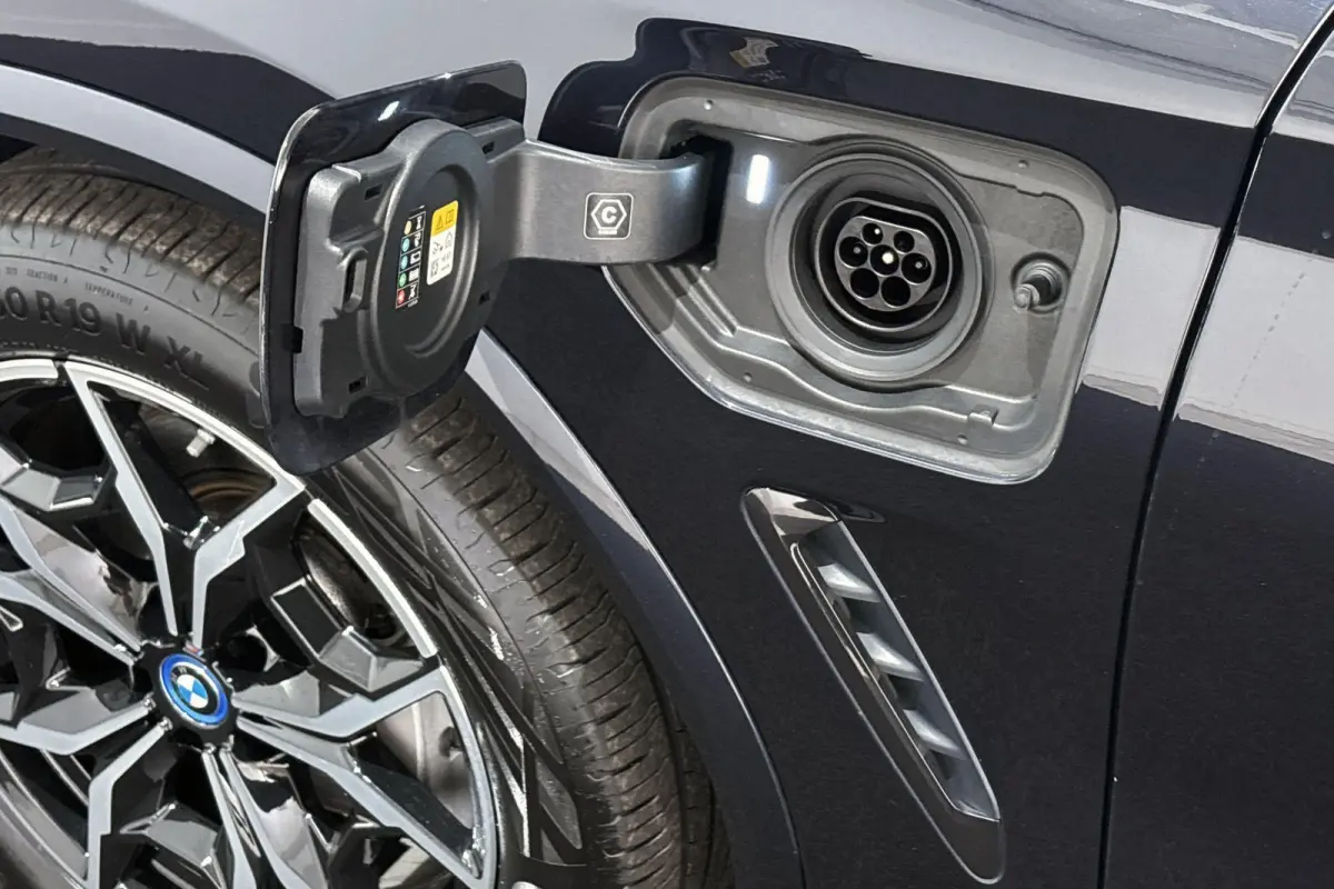 xDrive30e M Sport Panoramadak Stuur-Stoelverwarming HiFi Camera