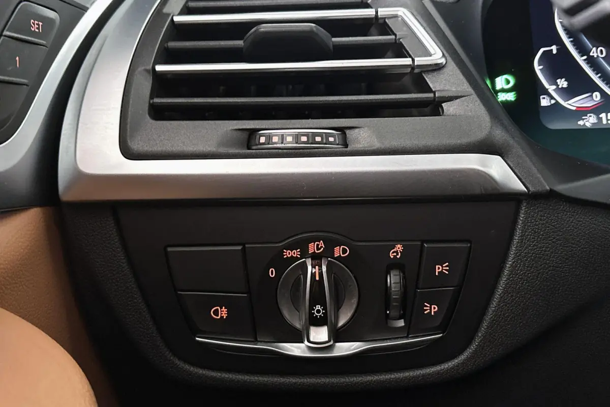 xDrive30e M Sport Panoramadak Stuur-Stoelverwarming HiFi Camera
