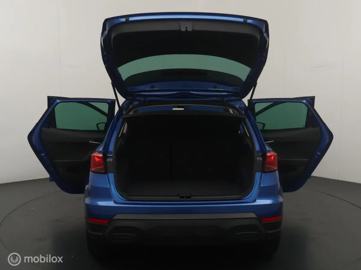 1.0 TSI Style Business Connect