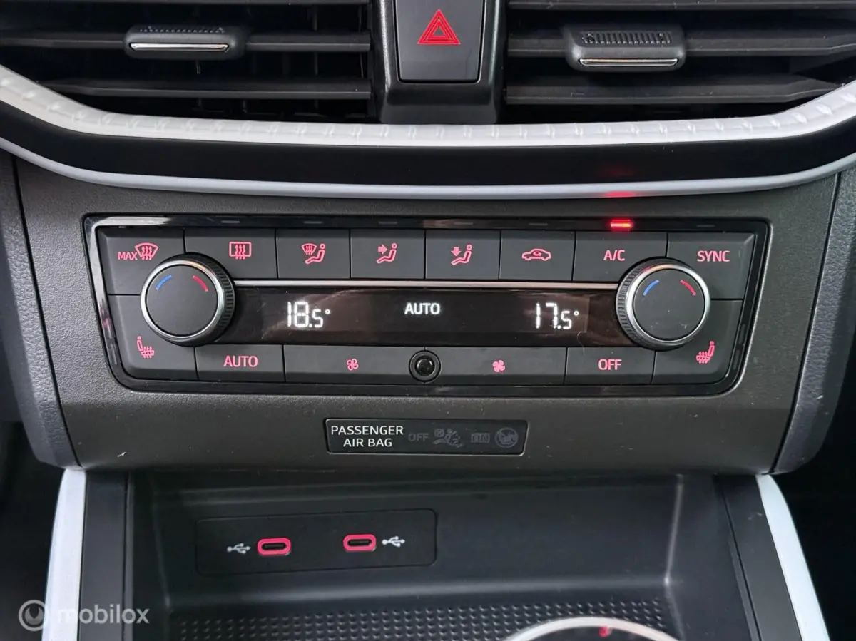 1.0 TSI Style Business Connect