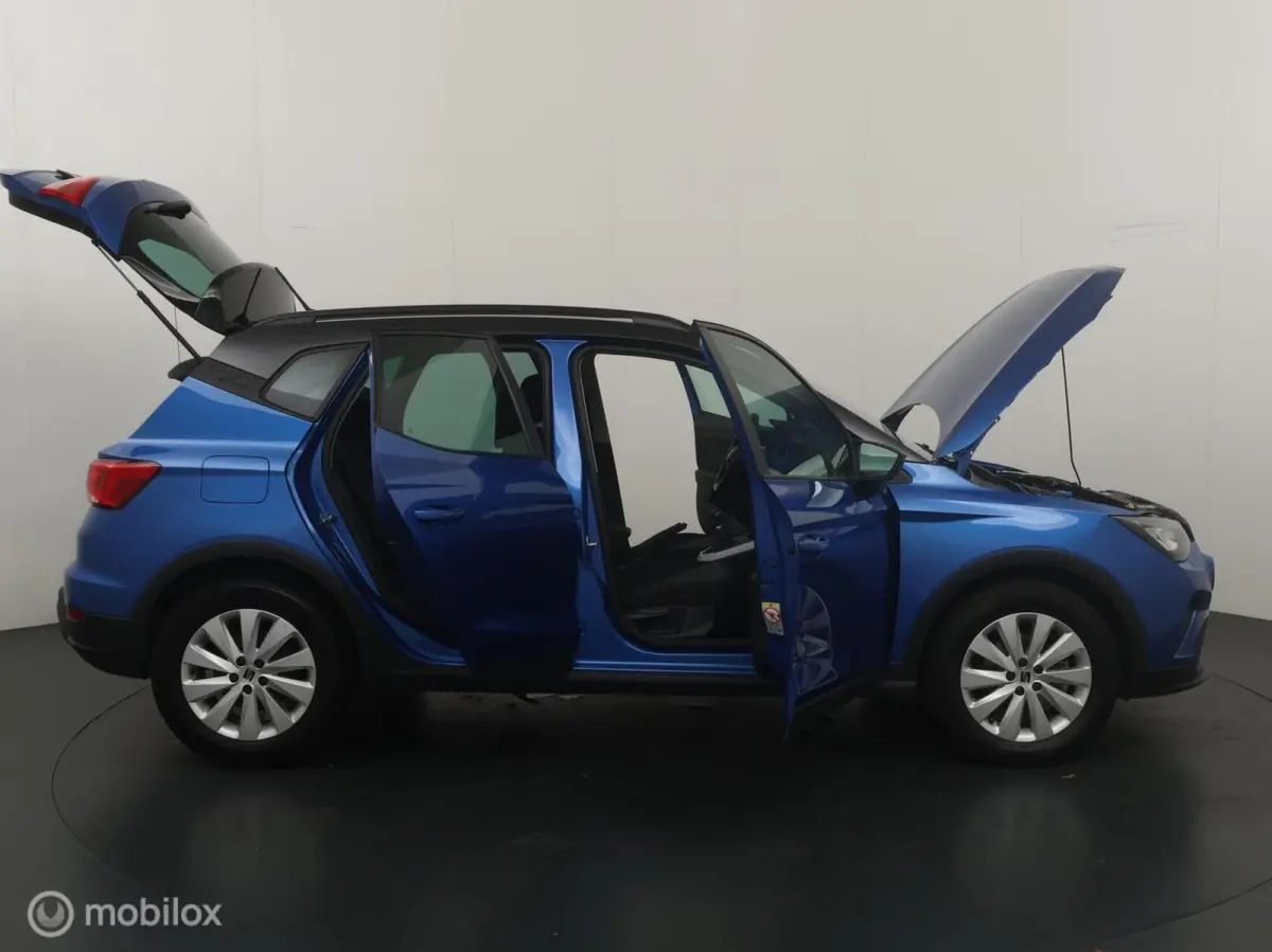 1.0 TSI Style Business Connect