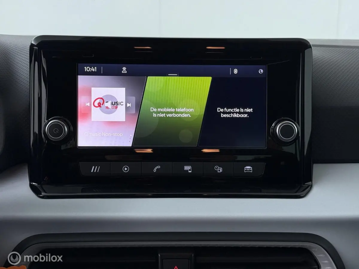 1.0 TSI Style Business Connect