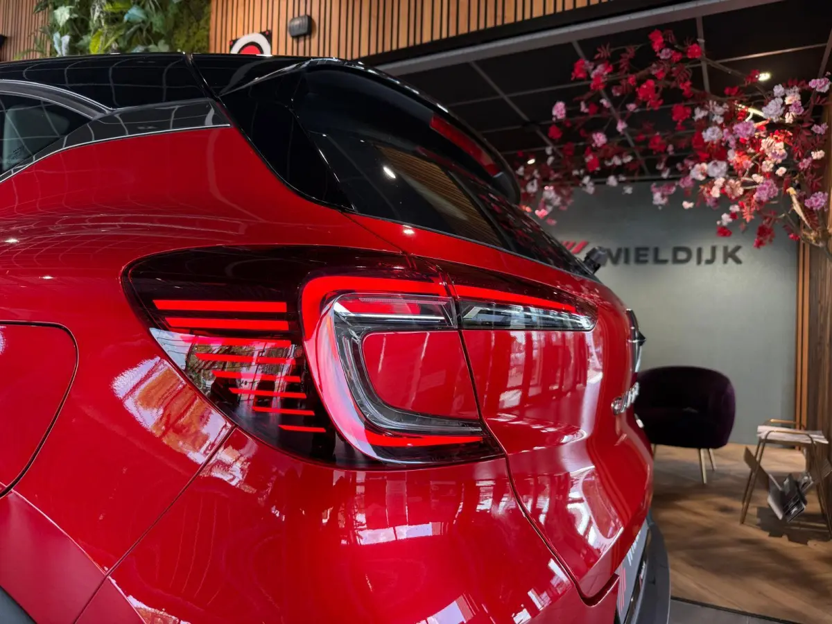 1.6 E-Tech Plug-in Hybrid 160 Intens Camera Keyless