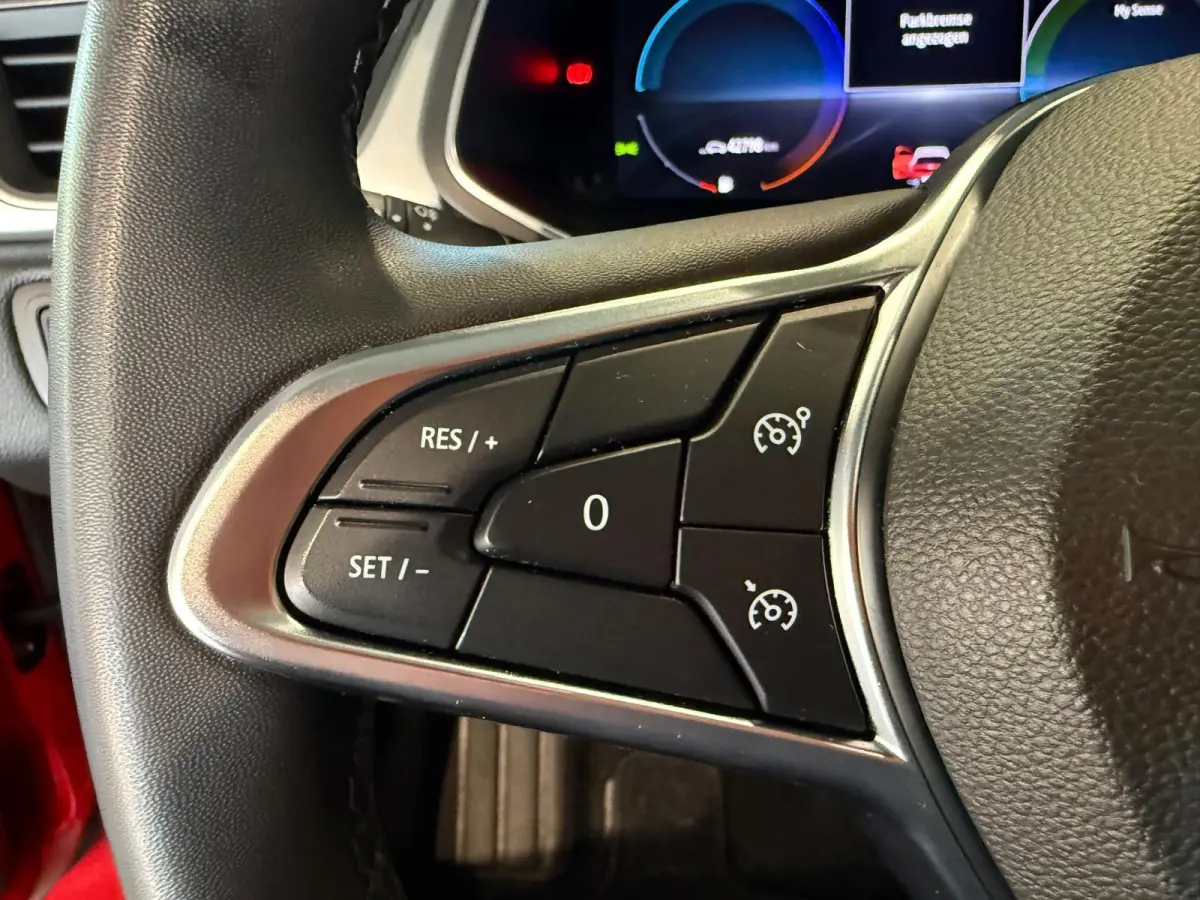 1.6 E-Tech Plug-in Hybrid 160 Intens Camera Keyless