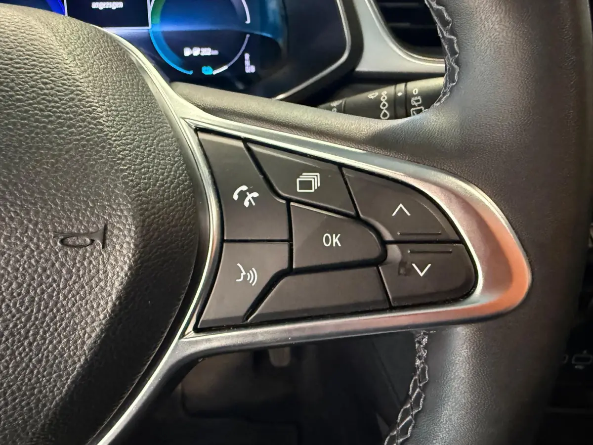 1.6 E-Tech Plug-in Hybrid 160 Intens Camera Keyless