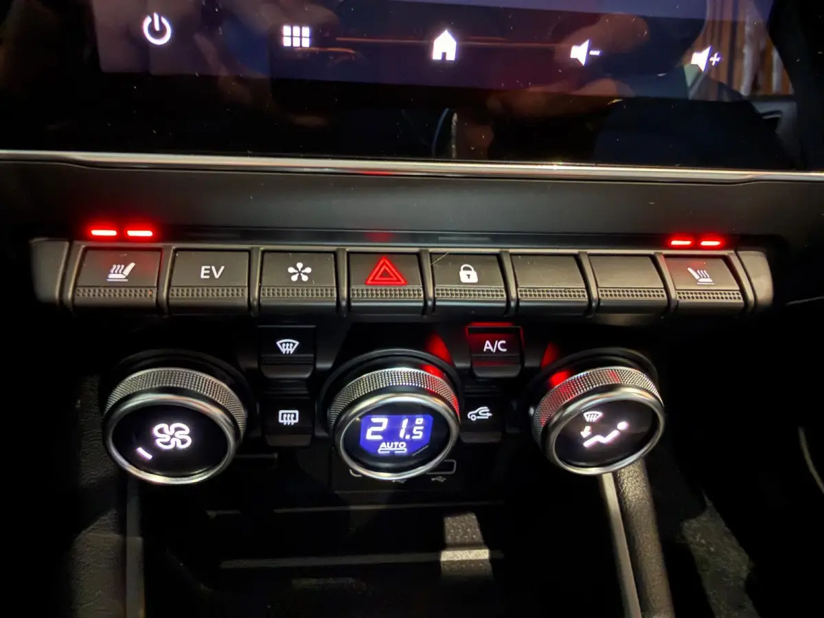 1.6 E-Tech Plug-in Hybrid 160 Intens Camera Keyless