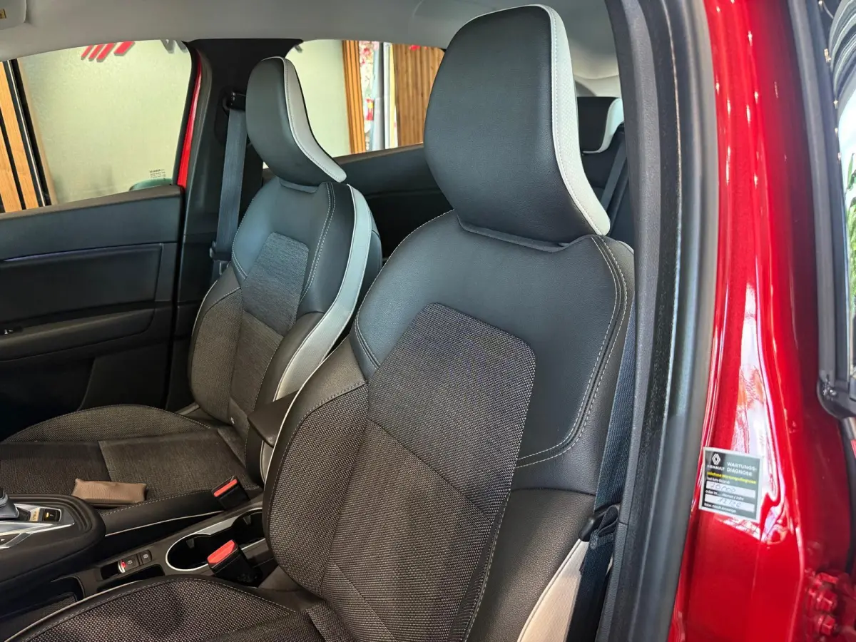 1.6 E-Tech Plug-in Hybrid 160 Intens Camera Keyless