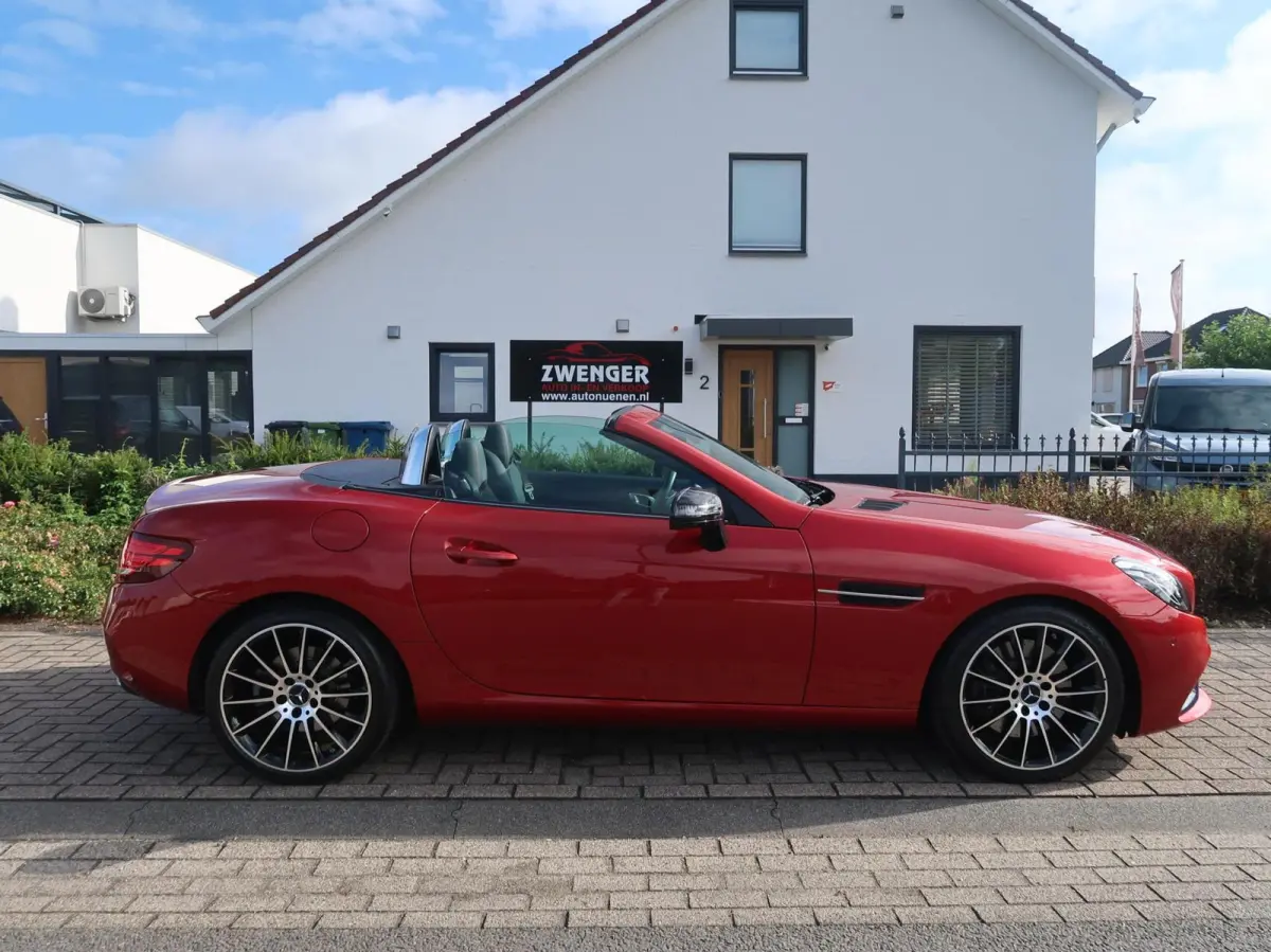 200 Aut AMG-NIGHT|PANORAMADAK|CAMERA|AIRSCARF|PDC|LED|DEALER ONDERHOUDEN|ZEER MOOI