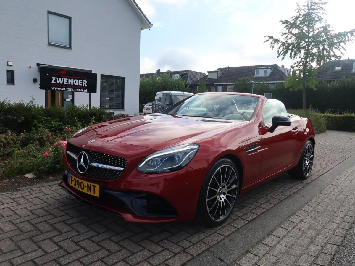 200 Aut AMG-NIGHT|PANORAMADAK|CAMERA|AIRSCARF|PDC|LED|DEALER ONDERHOUDEN|ZEER MOOI