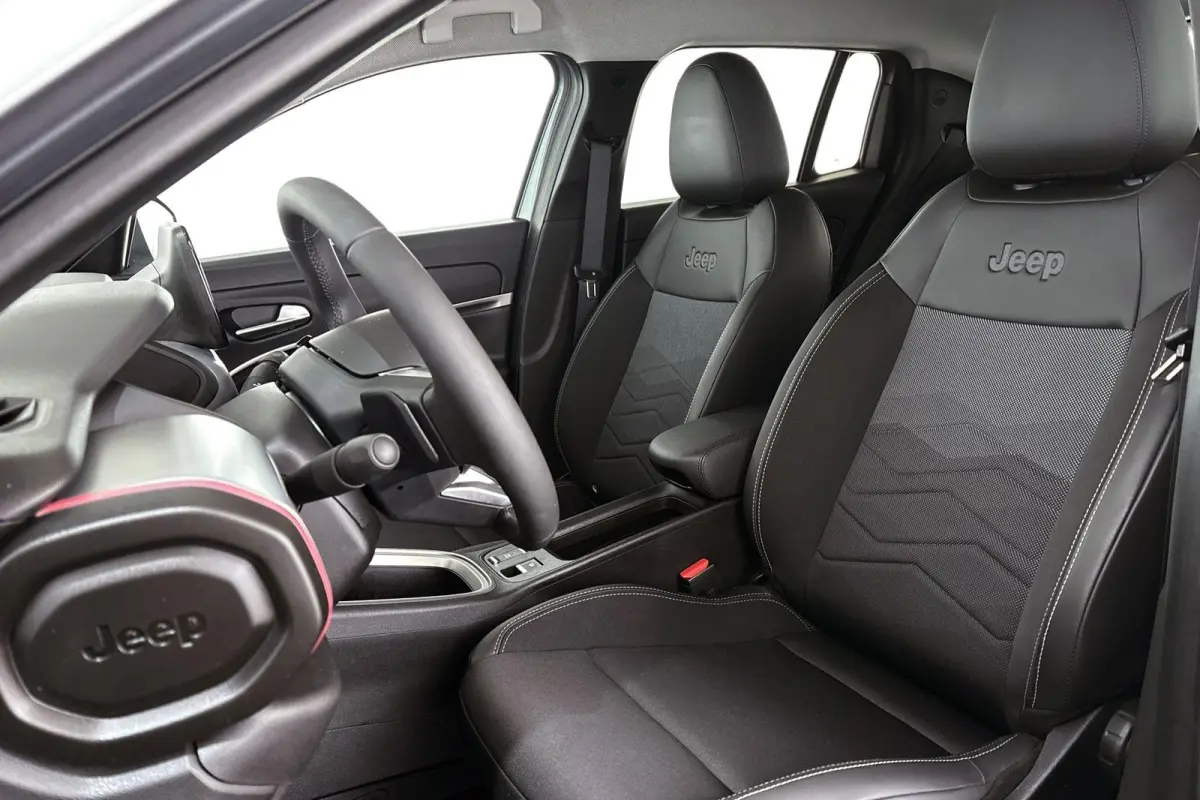 1.2 e-Hybrid Summit Keyless 360-Camera Camera JBL Apple CarPlay