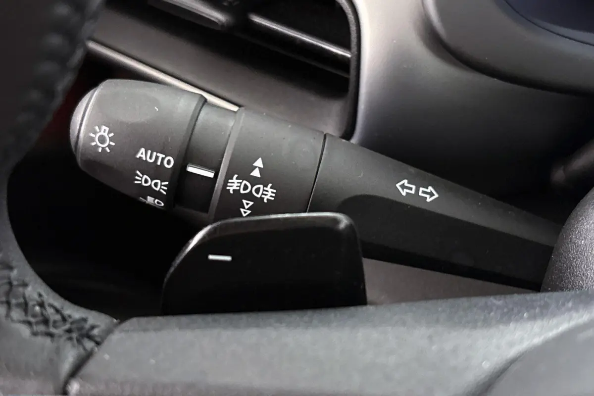 1.2 e-Hybrid Summit Keyless 360-Camera Camera JBL Apple CarPlay