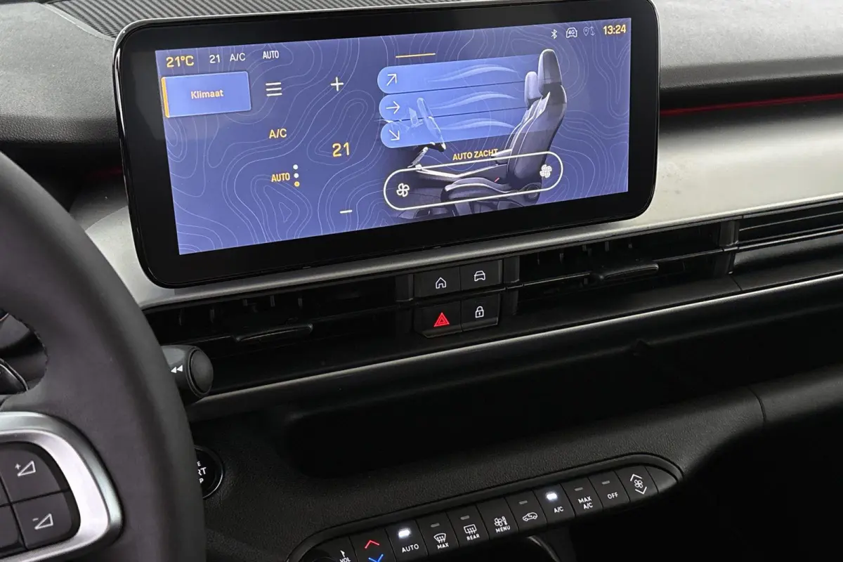 1.2 e-Hybrid Summit Keyless 360-Camera Camera JBL Apple CarPlay