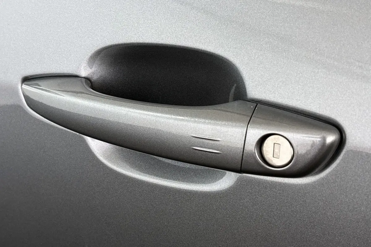 1.2 e-Hybrid Summit Keyless 360-Camera Camera JBL Apple CarPlay